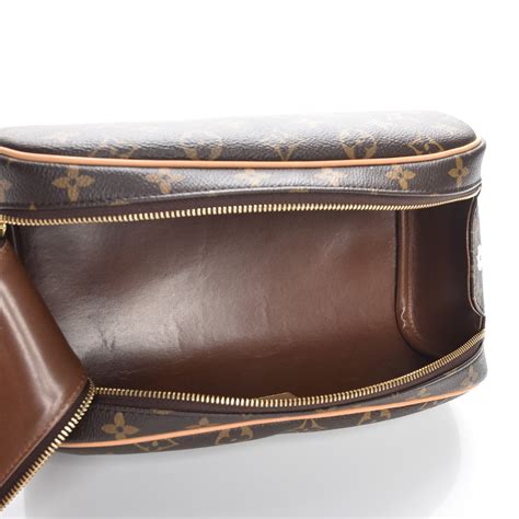 louis vuitton king size toiletry bag|louis vuitton toiletry pouch 19.